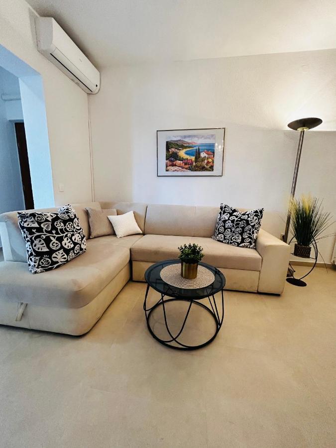 Apartmani Stanic Seget Vranjica Exterior photo