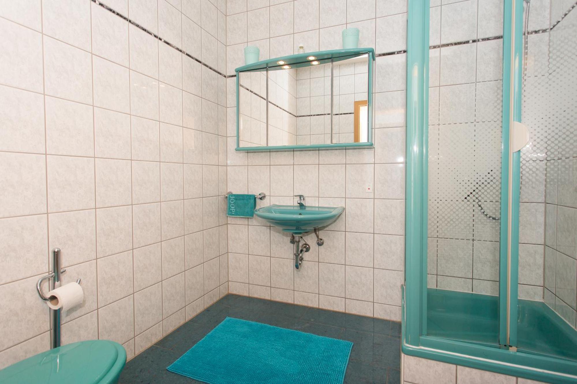 Apartmani Stanic Seget Vranjica Room photo